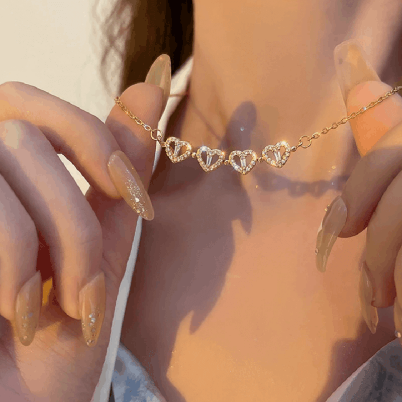 ☘Four-Leaf Heart Shape Necklace【Buy 2 Free Shipping】