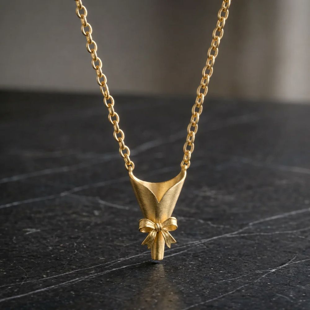 Real Flower Keepsake Necklace – Hold Your Memories In Bloom