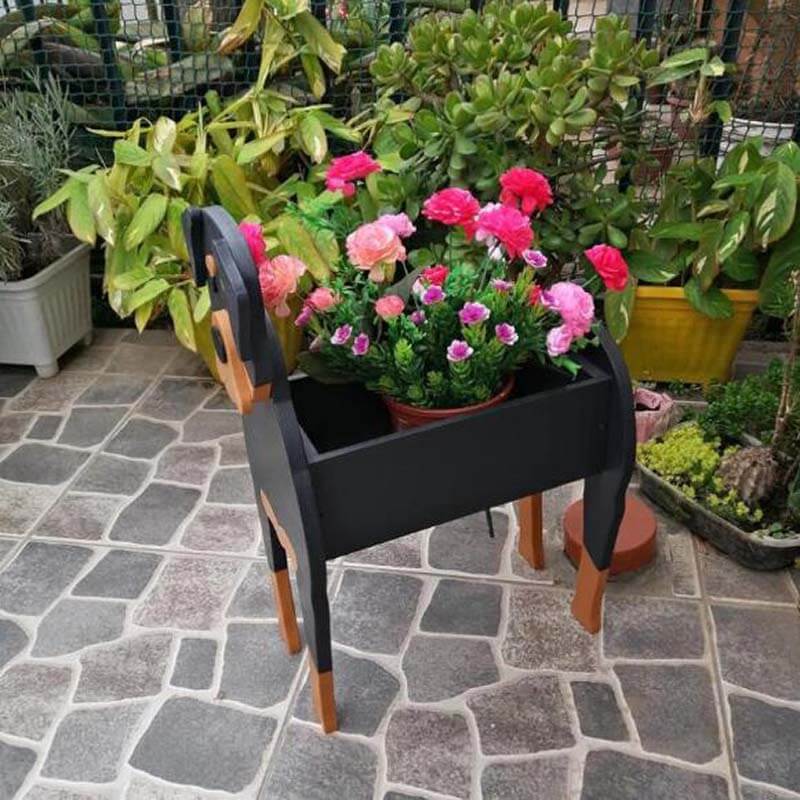 Rottweiler Planter AP033